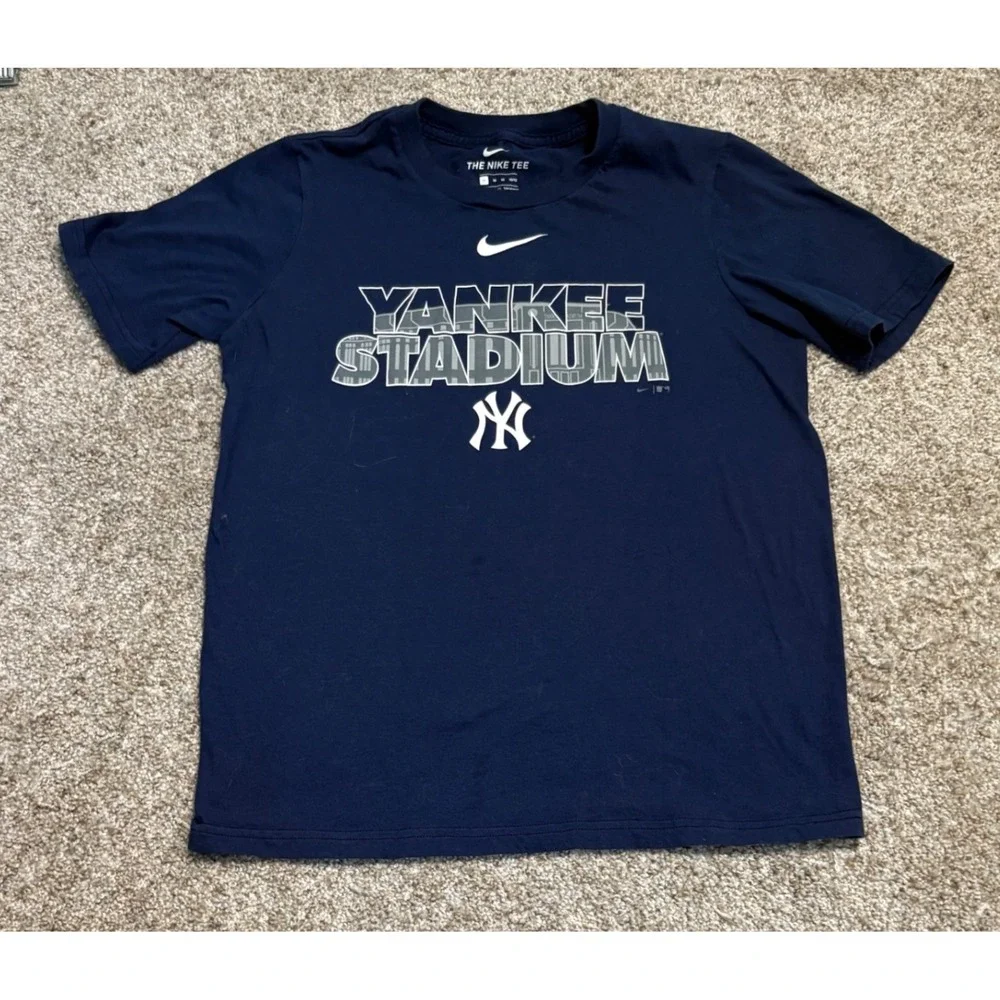 Yankee Stadium NY Nike T-Shirt Kids Medium 10/12 Navy Blue Graphic Tee Unisex